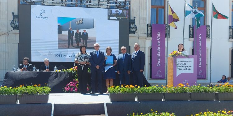 S. José Pneus distinguida com Louvor Municipal