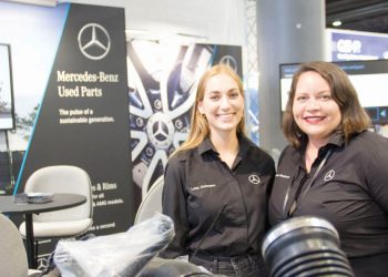 Mercedes-Benz desmonta 4.000 veículos em fim de vida