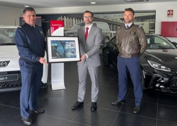 Força Aérea reconhece parceria com a Toyota