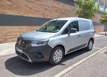 Renault Kangoo e-Tech – para poupar nos consumos 