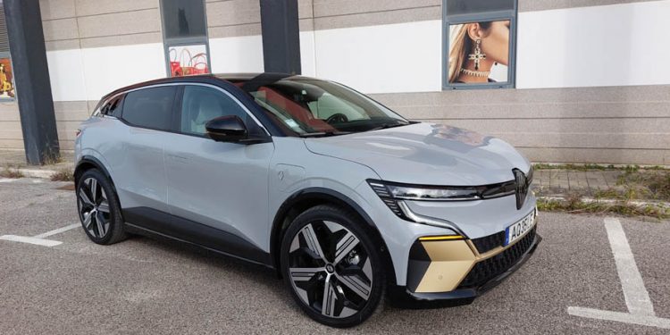 Renault Megane E-Tech surpreende pela autonomia