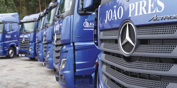 C. Santos fornece 50 Mercedes-Benz Actros à João Pires Transportes