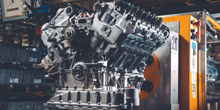 Bentley termina com o icónico 12 cilindros