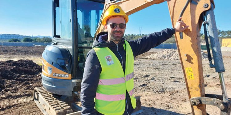 CFOMP – formação prática, qualificada e certificada em máquinas de obras