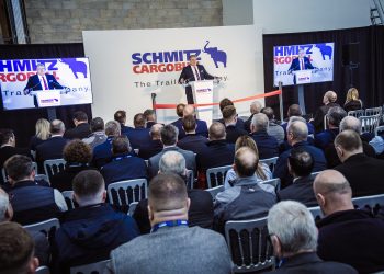 Schmitz Cargobull revela sua nova fábrica no Reino Unido