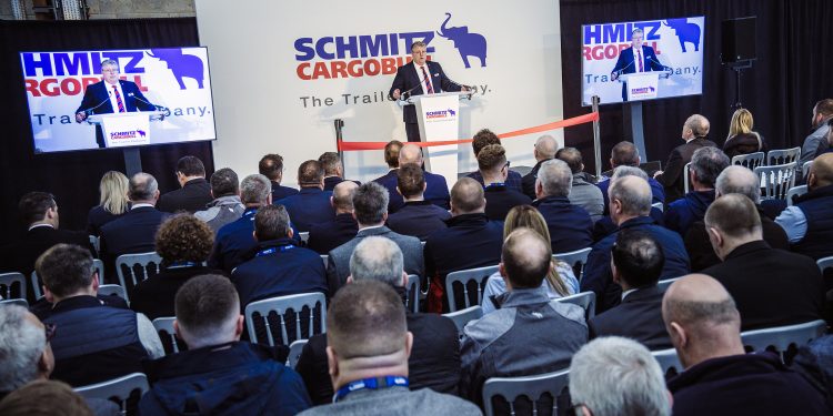 Schmitz Cargobull revela sua nova fábrica no Reino Unido