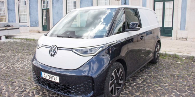 ID Buzz Cargo 100% elétrico, versátil e com muita autonomia