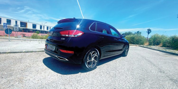Hyundai i30 – compacto e com bom estilo