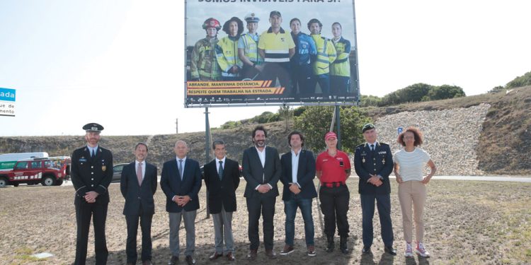“Respeite quem trabalha na estrada” é a nova campanha de responsabilização