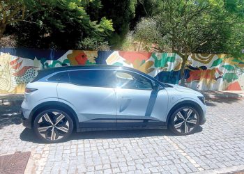 Novo Mégane E-TECH Elétrico – filho da Renaulution