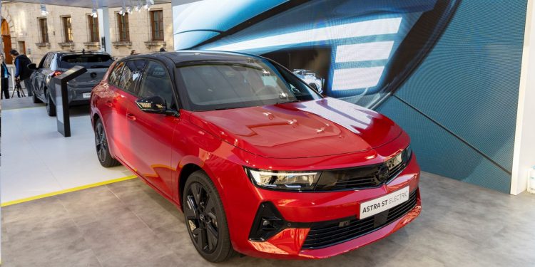 Corvauto com Peugeot, Citroën e Opel na região de Aveiro