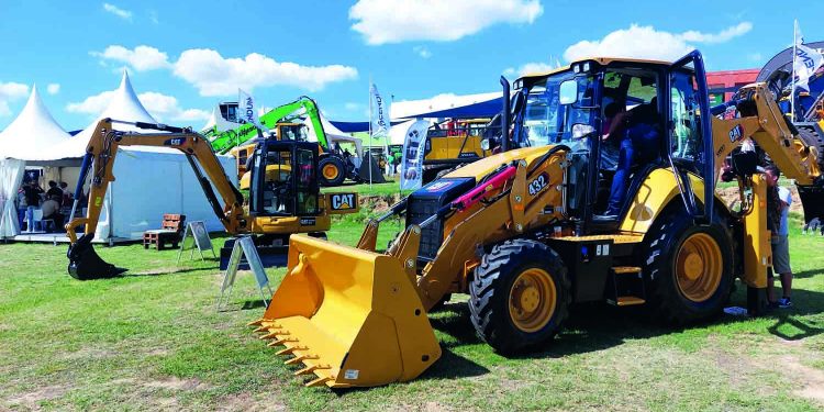 STET – bons momentos com CAT e Pronar