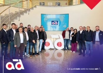 Autozitânia e Bragalis visitam AD Parts e Grup Eina