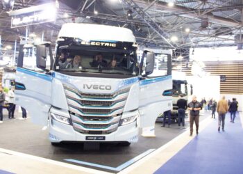 IVECO em nova fase com S-eWay e eDaily eletrificados