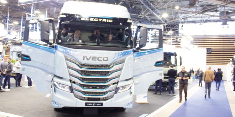 IVECO em nova fase com S-eWay e eDaily eletrificados