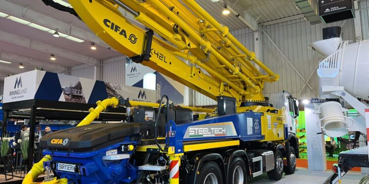 CIFA apresenta novo Carbotech K67H