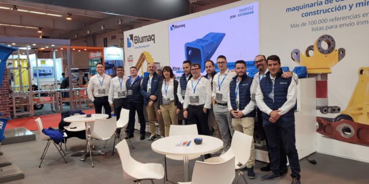 Blumaq aumenta gama de soluções para máquinas