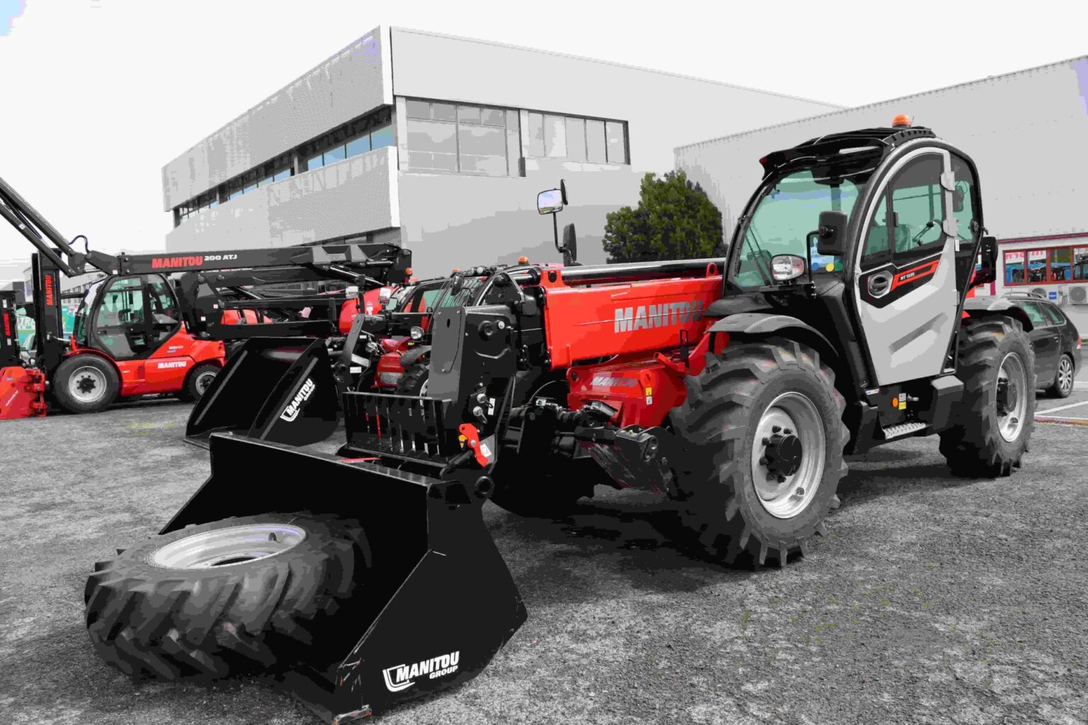 Manitou – inovação e força na movimentação de cargas - Revista Automotive