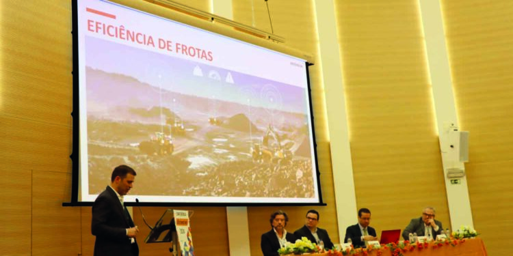 Ascendum Máquinas – analisar o desempenho das frotas