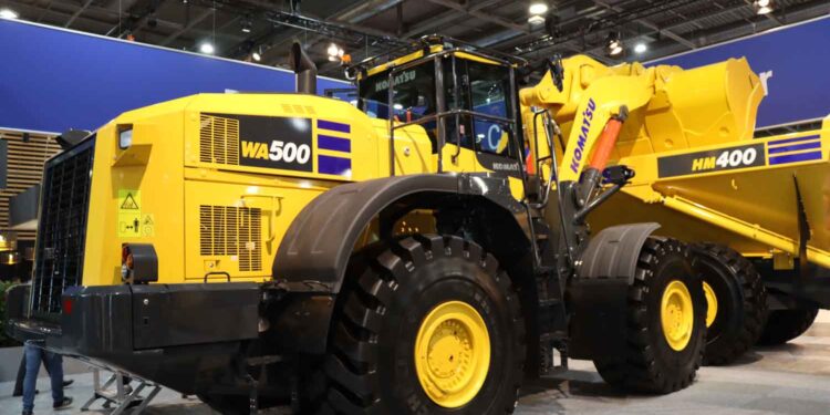 Da mini à gigante: Komatsu surpreende com gama abrangente