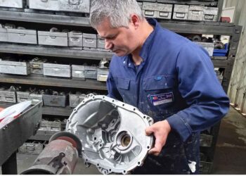 Caixas de velocidades reconstruídas em crescimento