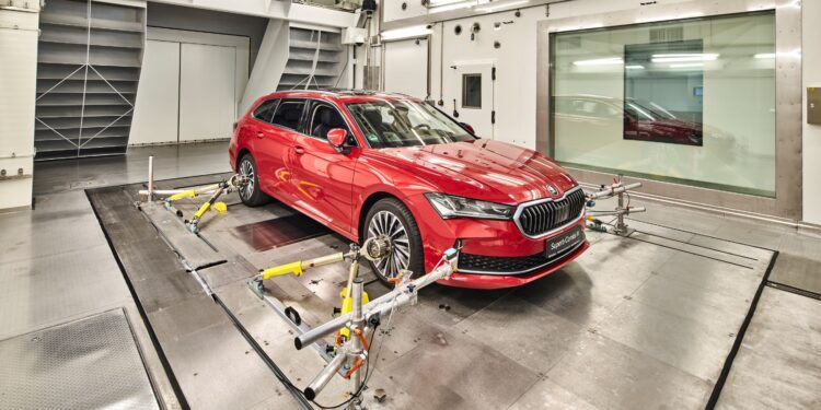 Škoda Auto com novo centro de testes