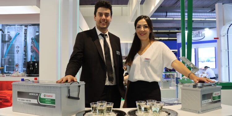 Castrol apresenta baterias para veículos ligeiros e pesados