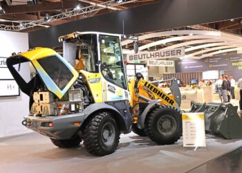 Liebherr investe na eletrificação das pás-carregadoras