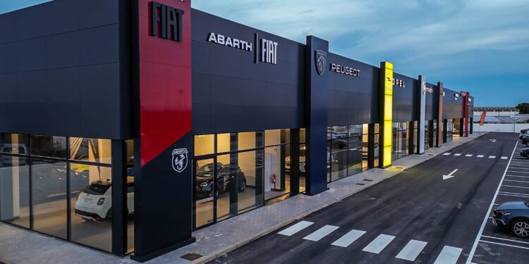 Motorpor inaugura novas instalações em Faro com sete marcas automóveis