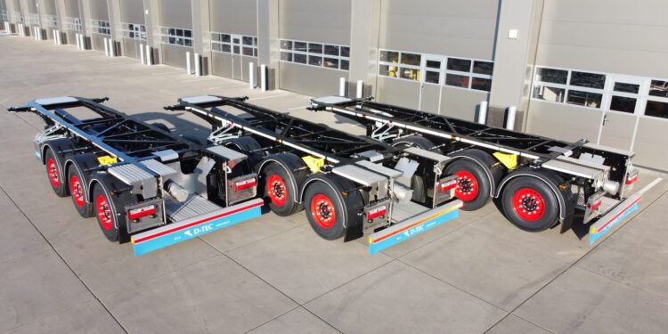 D-TEC e Den Hartogh: contentores-tanque