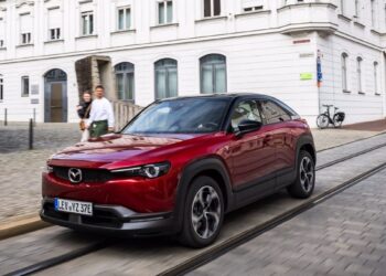 Allianz e Mazda parceria para assistência em viagem