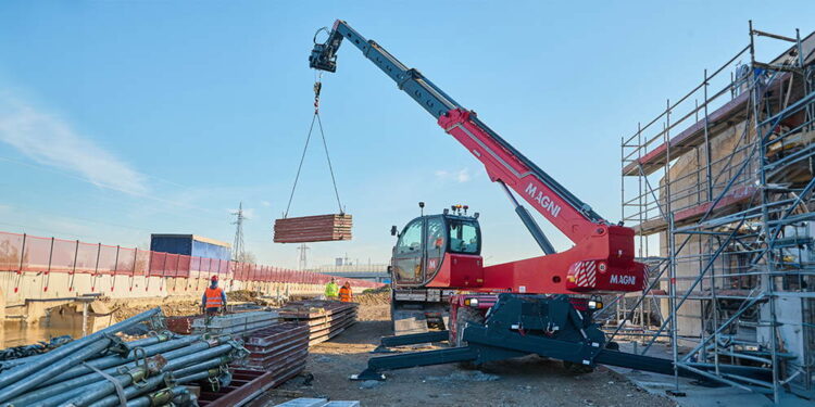 STET e Magni a juntar forças