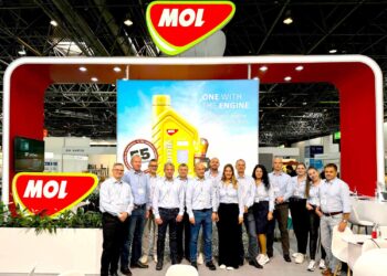 MOL amplia gama de lubrificantes para marcas japonesas