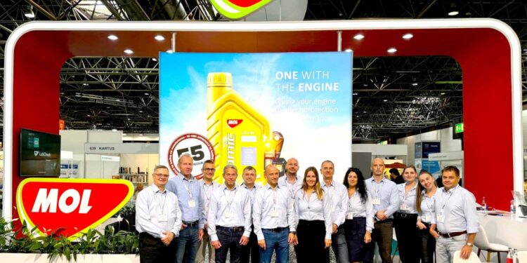 MOL amplia gama de lubrificantes para marcas japonesas