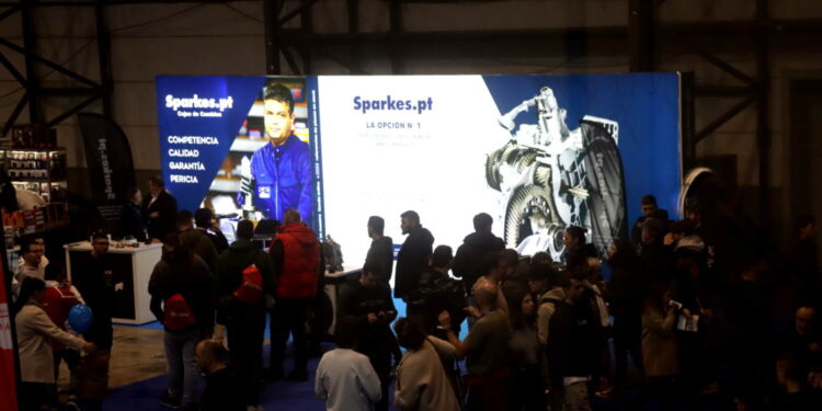 Sparkes inicia reconstrução de caixas automáticas