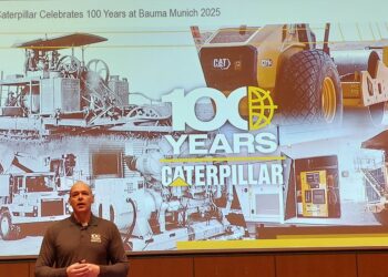 Caterpillar comemora 100 anos em grande estilo