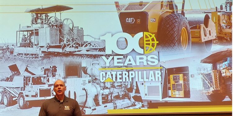 Caterpillar comemora 100 anos em grande estilo