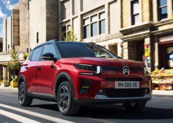 Citroën C3 no centro de Kragujevac na Sérvia