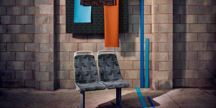 Camira apresenta na Busworld assentos feitos de plástico marinho reciclado