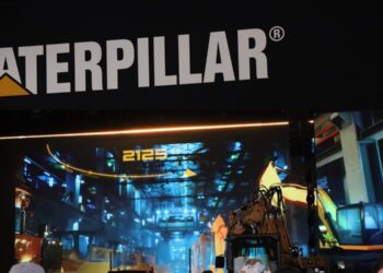 Caterpillar atingida pelo desinvestimento e tarifas alfandegárias