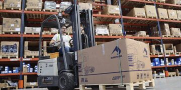 Empilhadores – essenciais para elevar os negócios