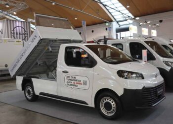 Toyota destacou gama de comerciais na Nufam 2025