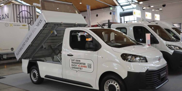 Toyota destacou gama de comerciais na Nufam 2025