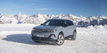 Grandland AWD – um elétrico com (a)tração integral