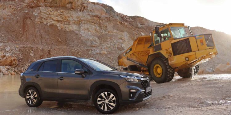 Suzuki S-Cross: combinação ideal para um trabalho intenso e fora de estrada