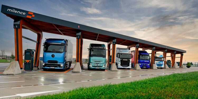 Daimler, TRATON e Volvo Group longe de atingir os seus compromissos