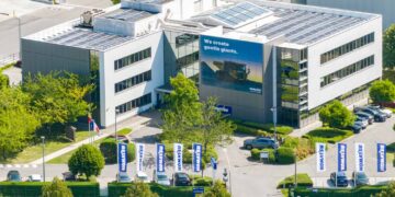 Komatsu – grandeza nos produtos, peças e serviços na Europa