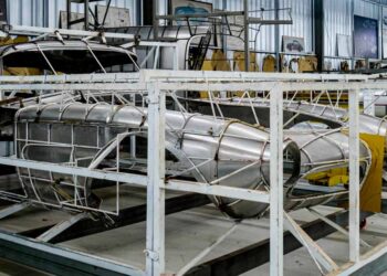 Quando a indústria abranda, a Tuksedo Studio acelera