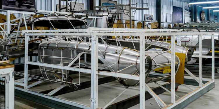 Quando a indústria abranda, a Tuksedo Studio acelera