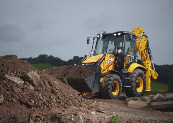 JCB 3CX Automate com patamar tecnológico diferenciado